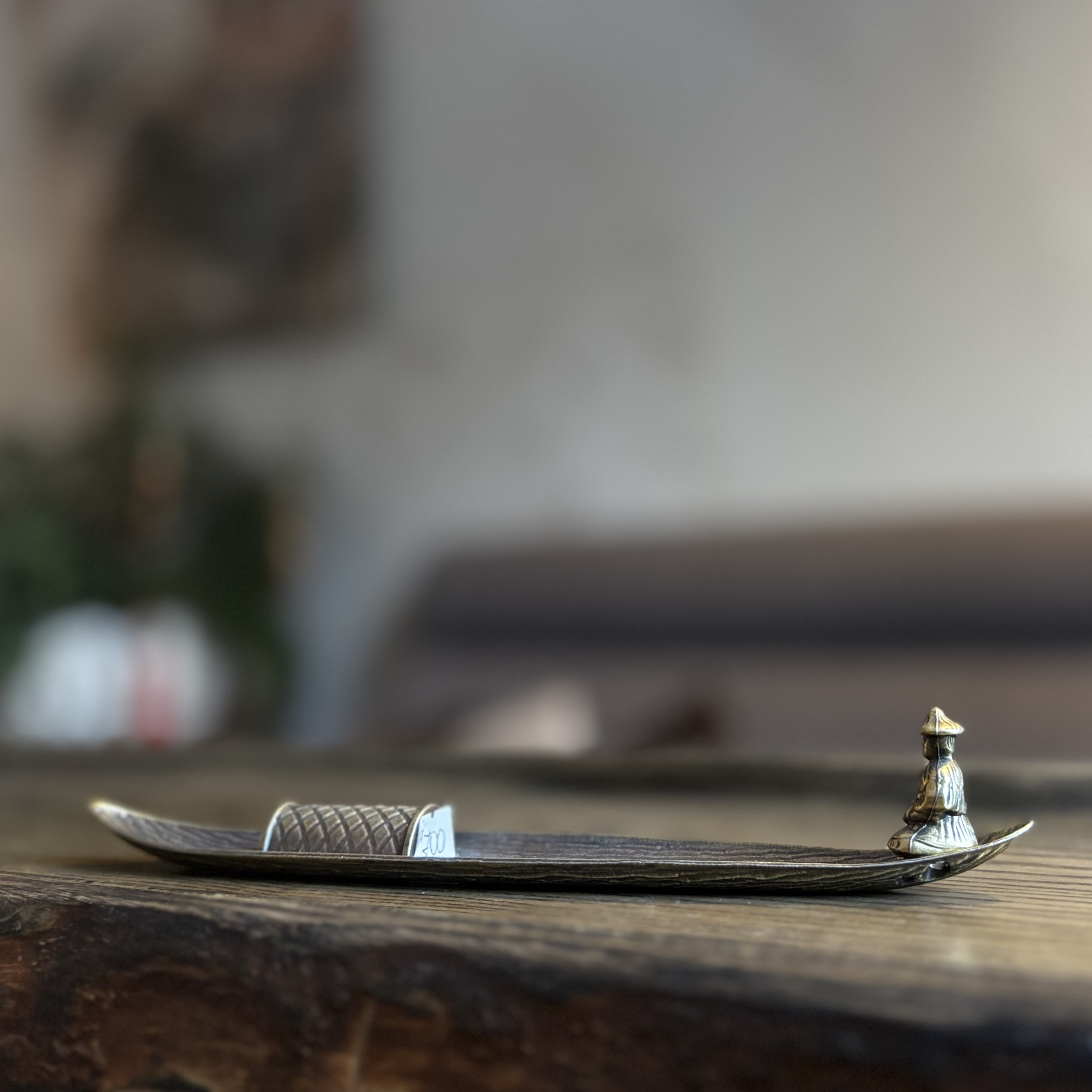 Подставка под благовония